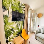 De Nana 12 - Hypercentre, Rue Meynadier, Palais & Plage, Clim, Wifi Apartman *